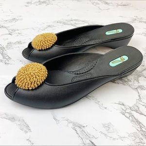 Oka B Wedge Peep Toe Sandals Size M (7-8)